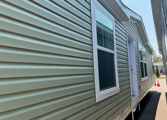 Property at 420 Flamingo #377, Rochester Hills, MI 48309, 3 beds, 2 baths