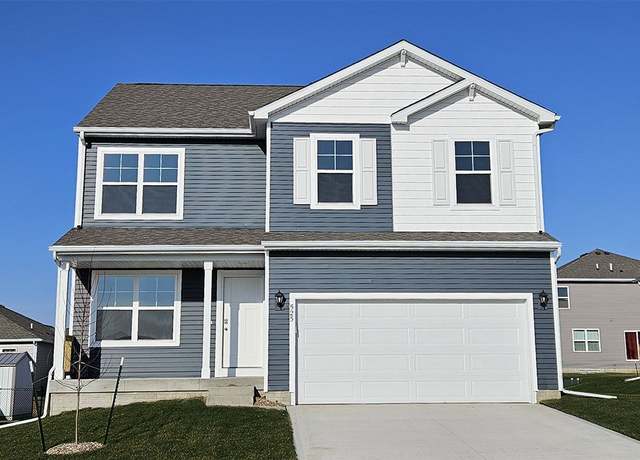 Property at 525 42nd St SW, Altoona, IA 50009, 4 beds, 2.5 baths