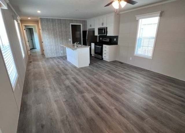 Property at 7181 Prestonburg Dr SW, Grand Rapids, MI 49548, 3 beds, 2 baths