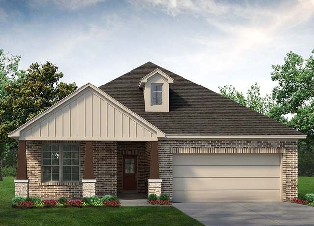 Property at 3526 Columbus St, Gainesville, TX 76240, 3 beds, 2 baths
