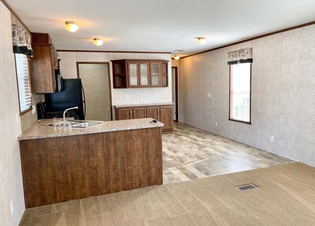 Property at 16400 Upton Rd #178, East Lansing, MI 48823, 3 beds, 2 baths