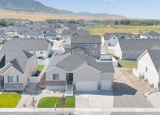 Property at 1992 E Burger St, Lake Point, UT 84074, 3 beds, 2 baths