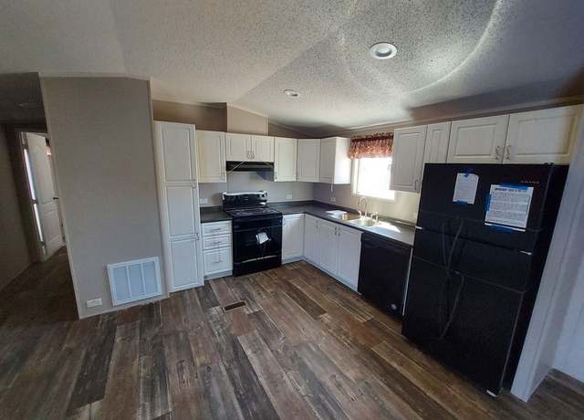 Property at 2101 Windy Falk, Schertz, TX 78154, 3 beds, 2 baths