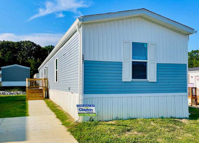 Property at 241 Caroline Ln, Dickson, TN 37055, 3 beds, 2 baths