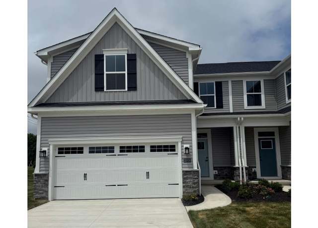 Property at 31000 Blooming Ln, Olmsted Falls, OH 44138, 3 beds, 3.5 baths