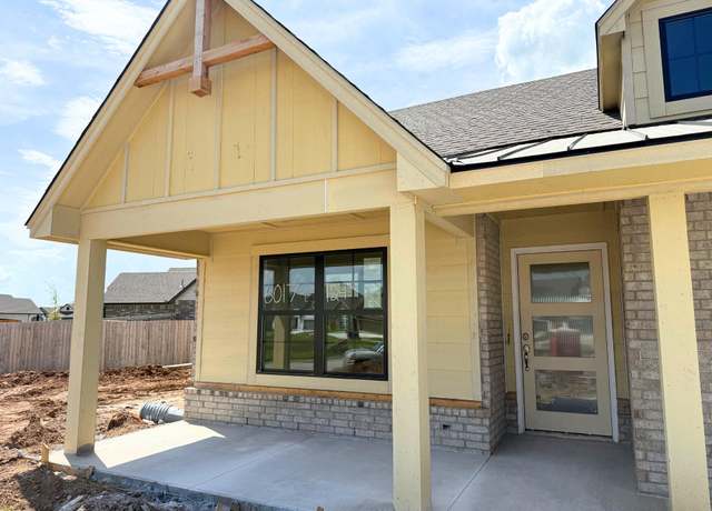 Property at 6017 E 124th St S, Bixby, OK 74008, 4 beds, 2 baths