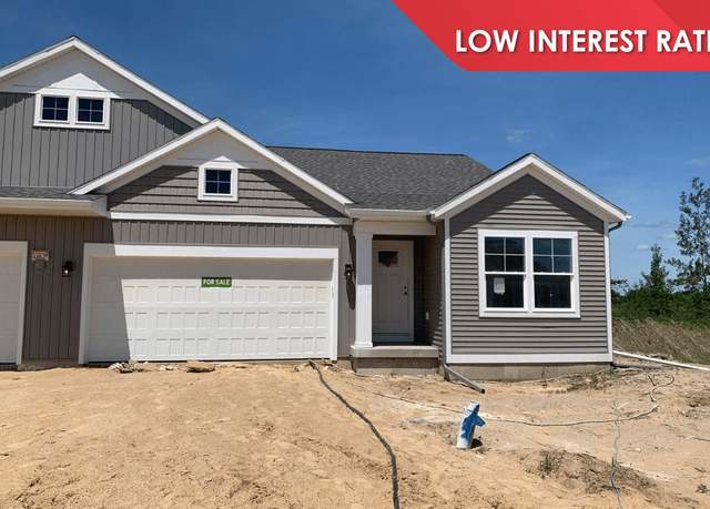 Property at 995 Scioto Dr, Comstock Park, MI 49321, 3 beds, 3 baths