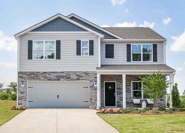 Property at 165 Creekwalk Ln, Waynesville, NC 28785, 5 beds, 3 baths