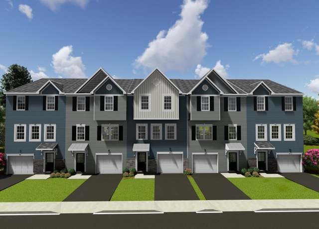 Property at 140 Monroe Ave, Ranson, WV 25438, 3 beds, 2.5 baths