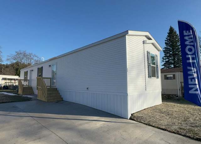 Property at 2430 Mary Street Site #22, Marinette, WI 54143, 3 beds, 2 baths