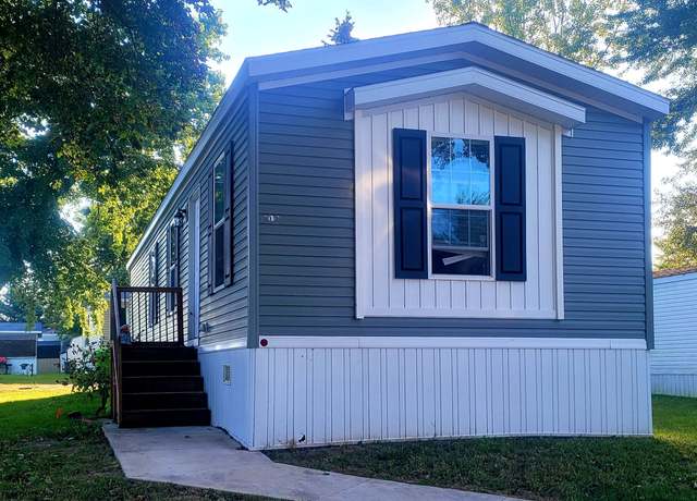 Property at 513 Eckschtay St, Novi, MI 48374, 2 beds, 1 bath