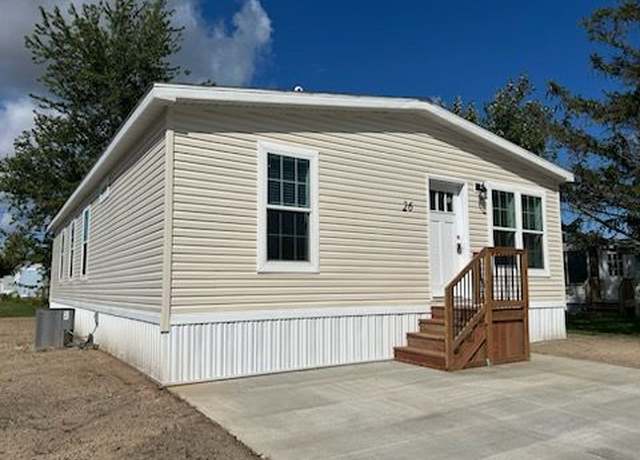 Property at 26 Oak Dr, Hamlin, NY 14464, 3 beds, 2 baths