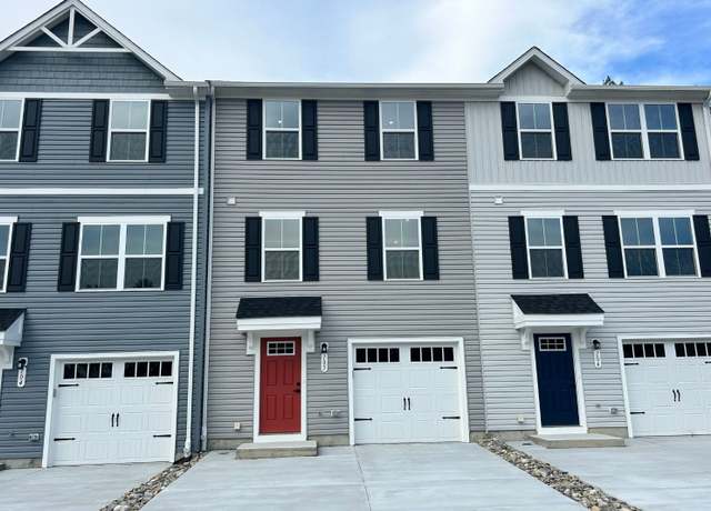 Property at 105 Maria Loretta Ln, Forked River, NJ 08731, 3 beds, 2.5 baths