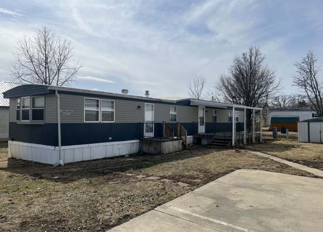 Property at 720 W Elm Ave #233, Charleston, IL 61920, 2 beds, 1 bath