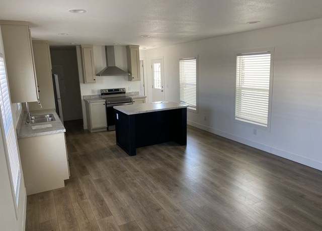 Property at 2060 N Center St #382, Mesa, AZ 85201, 2 beds, 2 baths