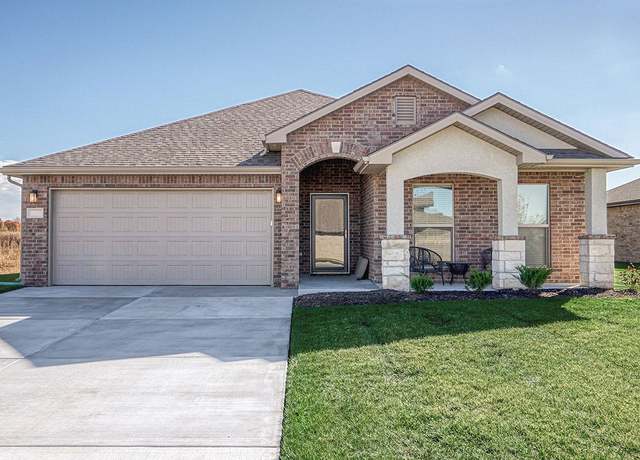 Property at 26562 W 84th St, Lenexa, KS 66227, 4 beds, 2 baths