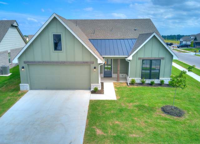 Property at 7202 E 132nd St S, Bixby, OK 74008, 4 beds, 2.5 baths