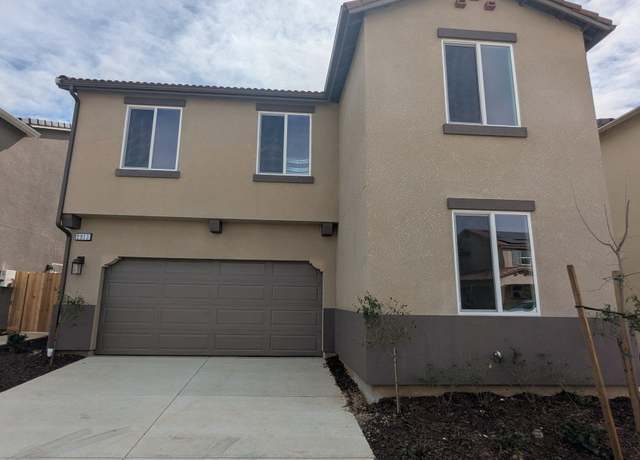 Property at 2913 E Escarpa Dr, Fresno, CA 93730, 4 beds, 2.5 baths