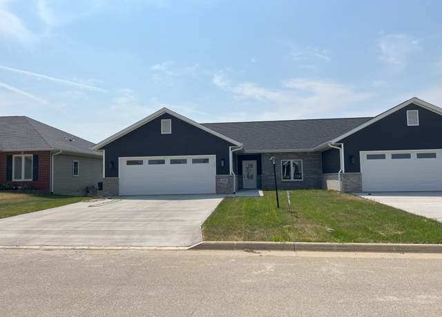 Property at 172 Mulberry Dr SE, Cascade, IA 52033, 2 beds, 2 baths