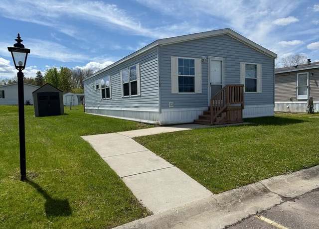Property at 15588 Pine Ridge Dr, Linden, MI 48451, 3 beds, 2 baths