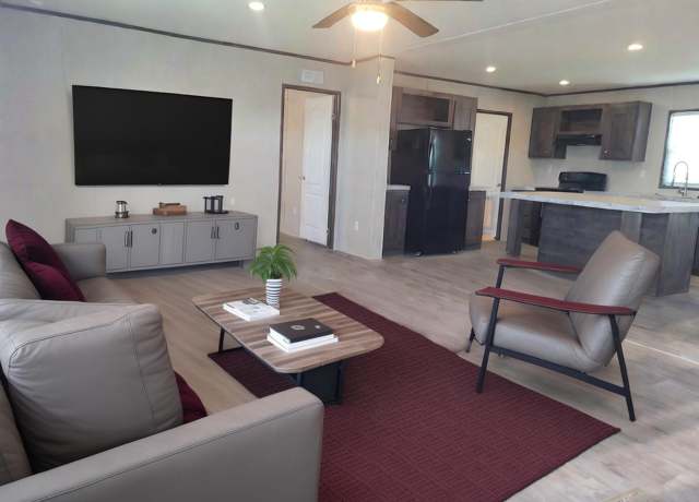 Property at 6104 Shumard Oak Trl, Austin, TX 78735, 4 beds, 2 baths