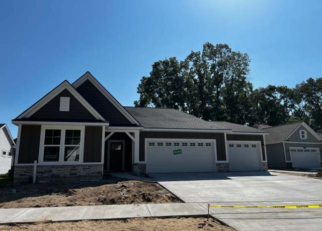 Property at 17470 Baltrusol Dr, Spring Lake, MI 49456, 2 beds, 2 baths