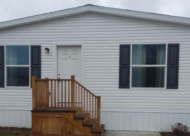 Property at 40 Farmingdale Dr #40, Hamlin, NY 14464, 3 beds, 2 baths