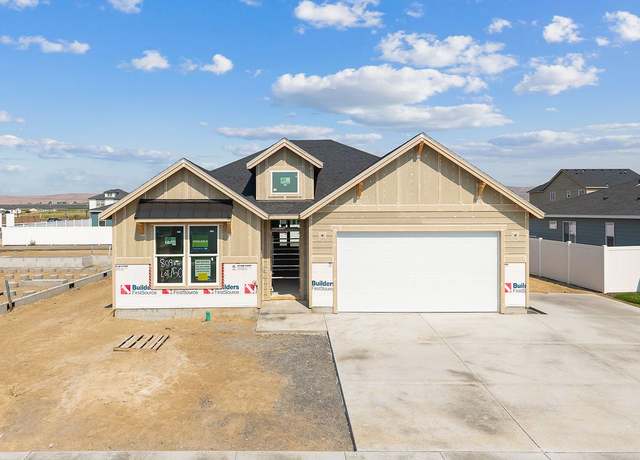 Property at 809 K St NE, Quincy, WA 98848, 3 beds, 2 baths