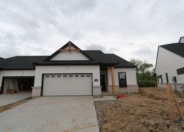Property at 5729 White Pine Ln, Hamilton, OH 45011, 3 beds, 3 baths