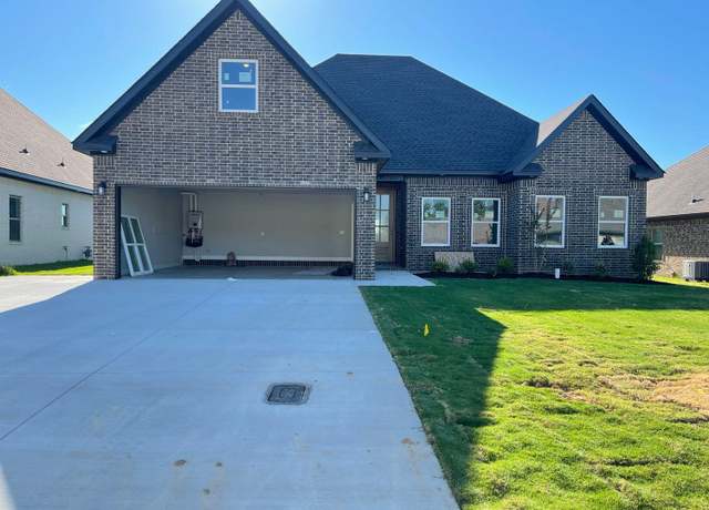 Property at 3001 Bear Crk, Jonesboro, AR 72401, 4 beds, 2 baths