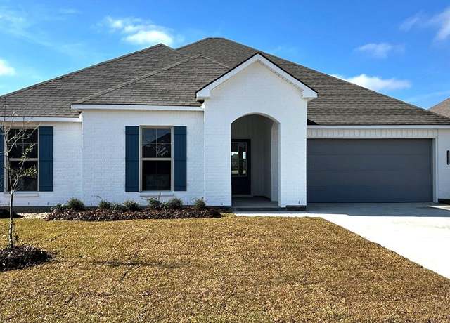 Property at 3404 Magnolia Lakes Blvd, Maurice, LA 70555, 4 beds, 2 baths