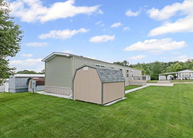 Property at 2713 Congress Dr SW #152, Canton, OH 44706, 3 beds, 2 baths