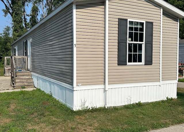 Property at 7519 Dorr Street Toledo #5, Toledo, OH 43615, 3 beds, 2 baths