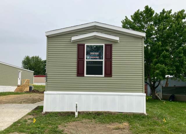 Property at 1033 S Park Dr #1033, Brookfield, OH 44403, 3 beds, 2 baths