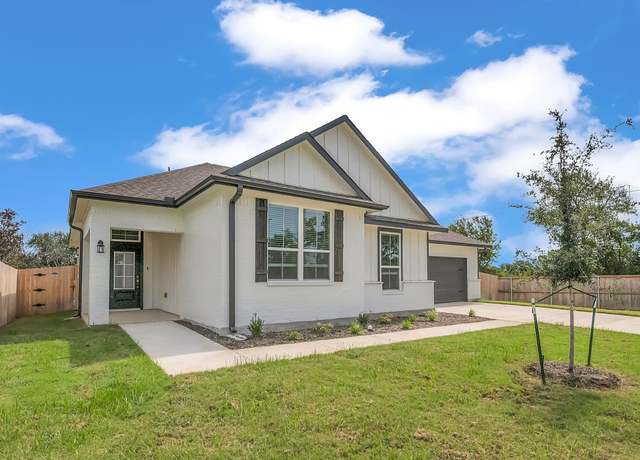 Property at 7901 Townsend Dr, Waco, TX 76708, 4 beds, 3 baths