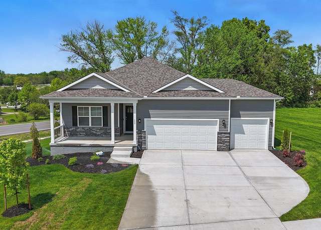 Property at 811 Bentley Dr, Belton, MO 64012, 3 beds, 2 baths