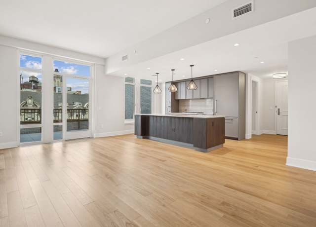Property at 218 W 103rd St Unit 12B, New York, NY 10025, 3 beds, 3 baths