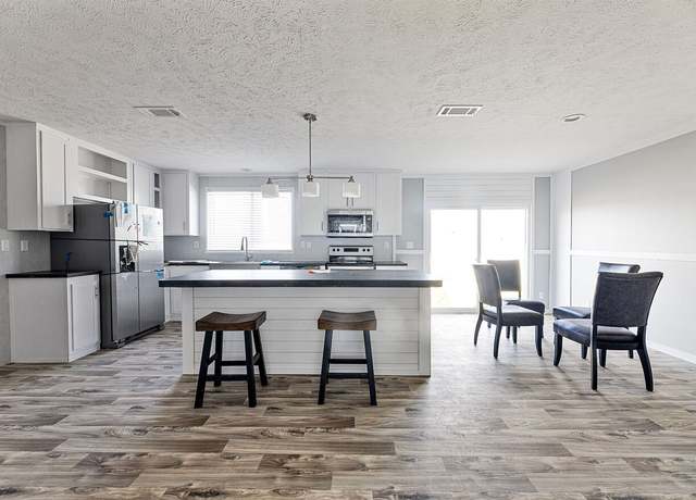 Property at 3400 N Loop 336 E #3, Conroe, TX 77301, 4 beds, 2 baths