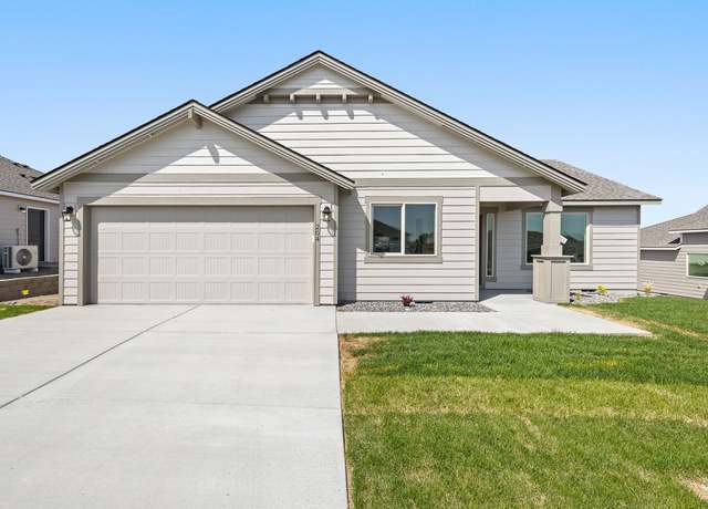 Property at 204 Tiber St, Boardman, OR 97818, 3 beds, 2 baths