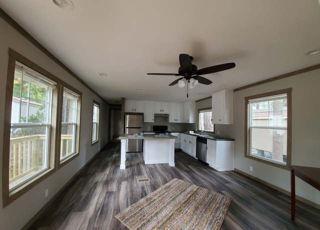 Property at 1307 Heather Hls, Huntsville, TX 77340, 2 beds, 2 baths