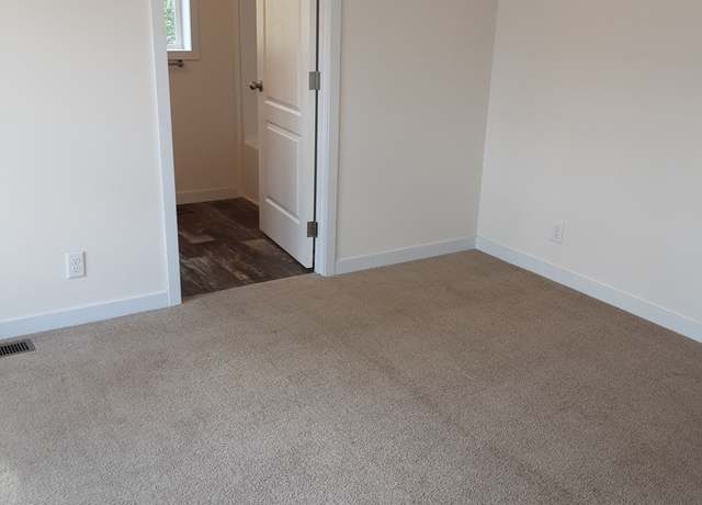 Property at 2700 Eaton Rapids Rd #262, Lansing, MI 48911, 3 beds, 2 baths
