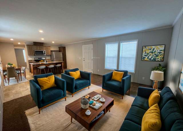 Property at 15849 Marentette Dr, Clinton Township, MI 48038, 2 beds, 2 baths