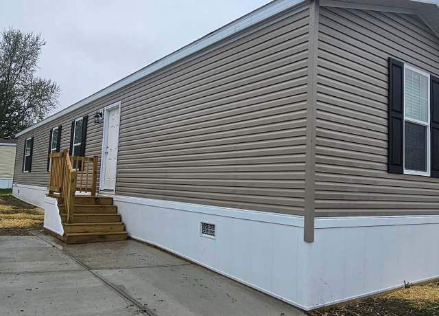 Property at 6522 Halcomb Cir S, Indianapolis, IN 46241, 2 beds, 2 baths