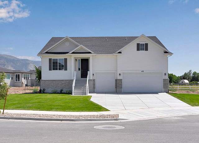 Property at 403 W 1225 N, Harrisville, UT 84404, 4 beds, 3 baths
