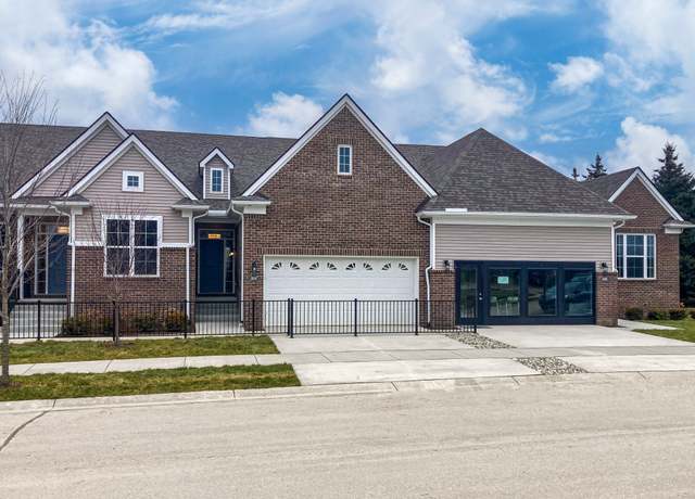 Property at 2212 Chase Dr, Howell, MI 48855, 3 beds, 3 baths