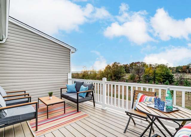 Property at Murphy Plan, Charlotte, NC 28269, 3 beds, 2.5 baths