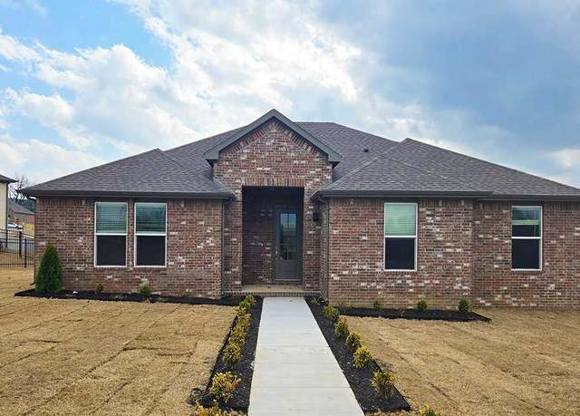 Property at R2059 Plan, Fayetteville, AR 72701, 4 beds, 2 baths