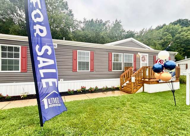 Property at 855 E Mishawaka Rd #15, Elkhart, IN 46517, 3 beds, 2 baths