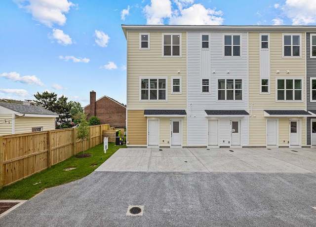 Property at 917 Baltic Ave, Virginia Beach, VA 23451, 2 beds, 2.5 baths
