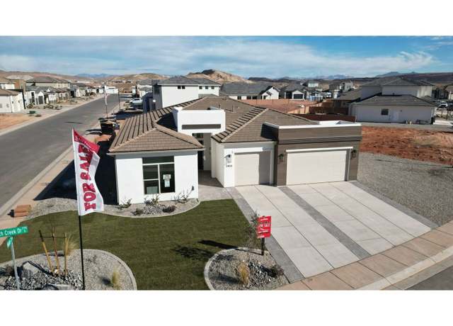 Property at 2923 E Smith Creek Dr, Washington, UT 84780, 3 beds, 2 baths